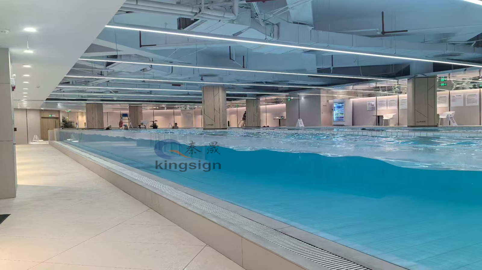 Kingsign 30m長さ120mmの厚さアクリルシートプールウィンドウ